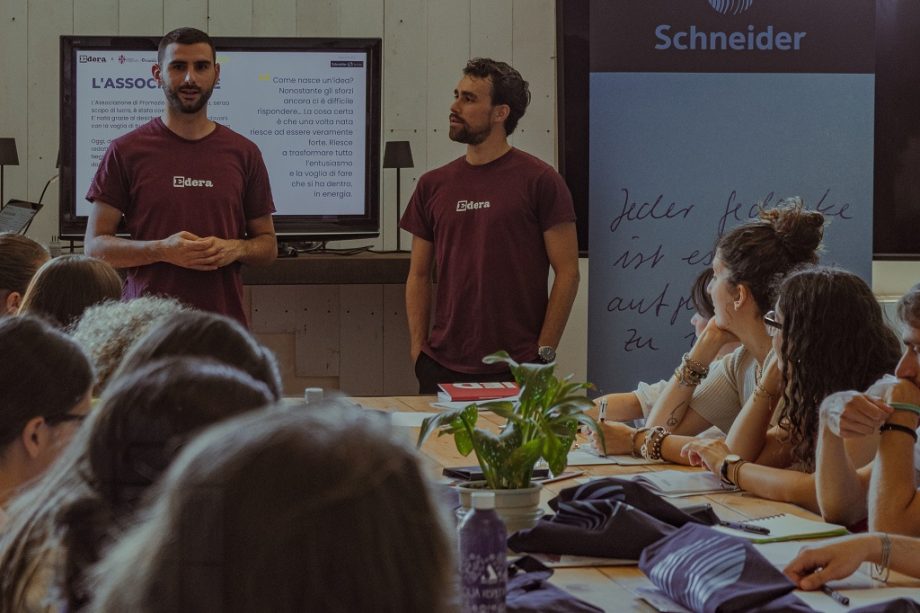 Edera Summer Camp 2025Corso di formazione su giornalismo e comunicazione· Da lunedì 9 a giovedì 12 giugno 2025 ·