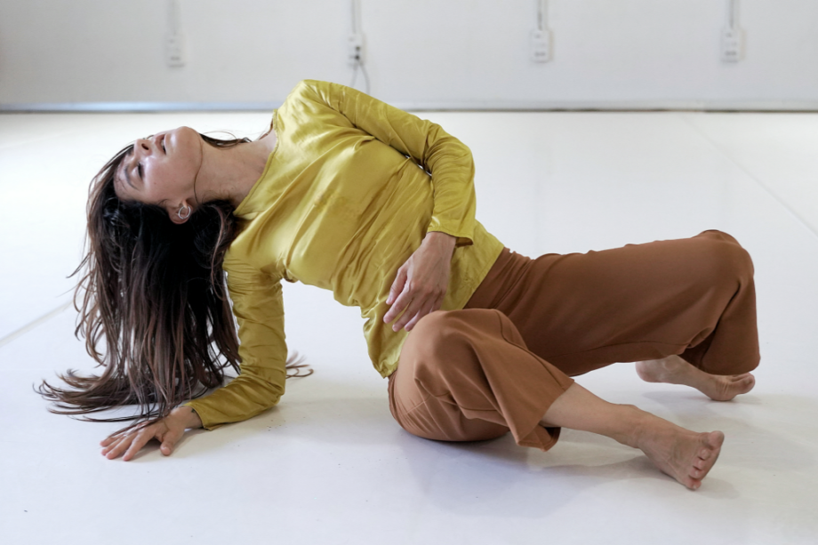 Sara SicuroVolière / Per istinto di fugaStudio coreografico – secondo movimento· Residenza ·