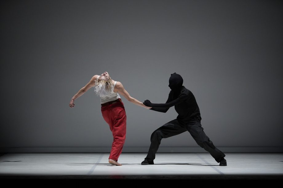 Aura Calarco Stefania MenestrinaIkar, voliamo altissimo· Festival Fabbrica Europa ·