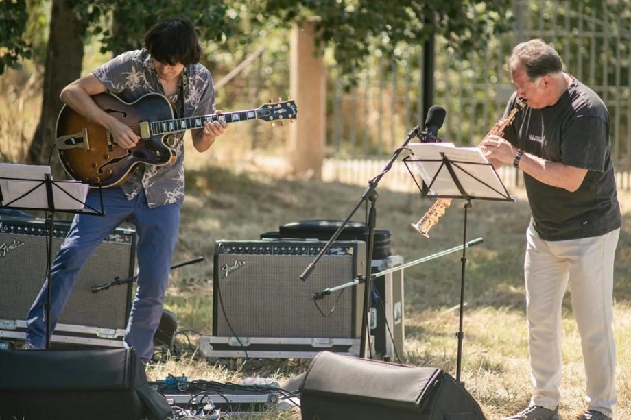 Roberto OttavianoRob Luft· Toscana Produzione Musica ·